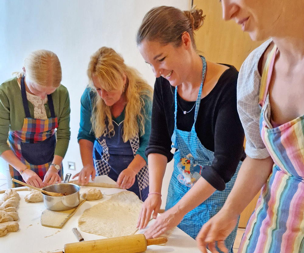 Waldorferzieher*in Überlingen 21 seminar waldorf rythmus backen